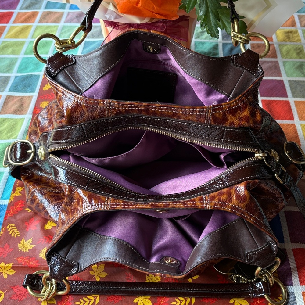🐆 COACH VINTAGE  PATIENT LEATHER BAG WITH NWT BAG  CHARM 🐆 - Picture 14 of 14